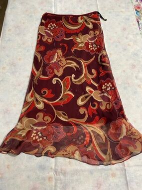Vintage Women's Floral A-Line Midi Skirt - Burgundy Multi. Size M